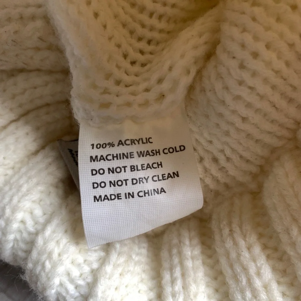 Gold Toe Women's One Size Knitwear Fur Beanie Hat‎ fall winter warm knit casual